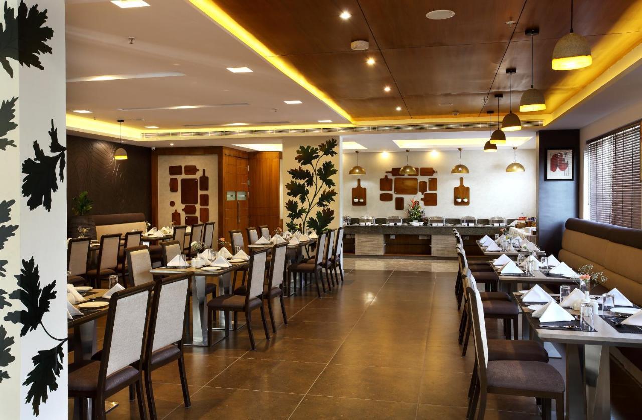 Sugar Business Hotel Kochi Exterior foto